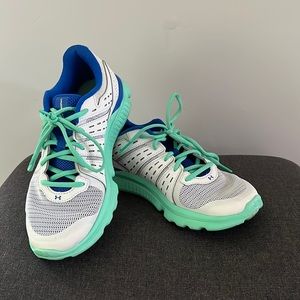 Under Armour Sneakers